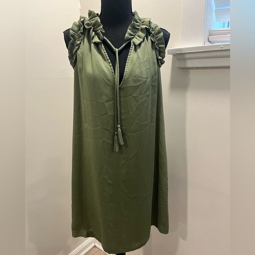 Crown & Ivy Olive Green Dress Size Small